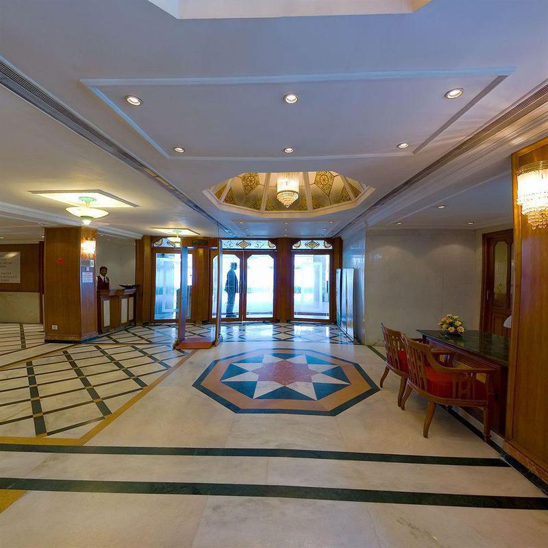 Savera Hotel 4*