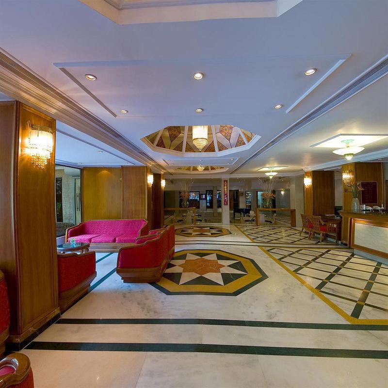 Savera Hotel 4*